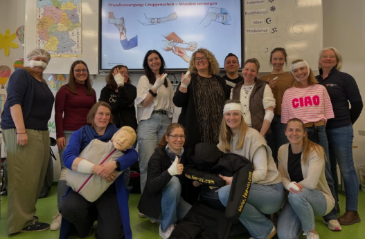 Wissensauffrischung im Erste-Hilfe-Kurs